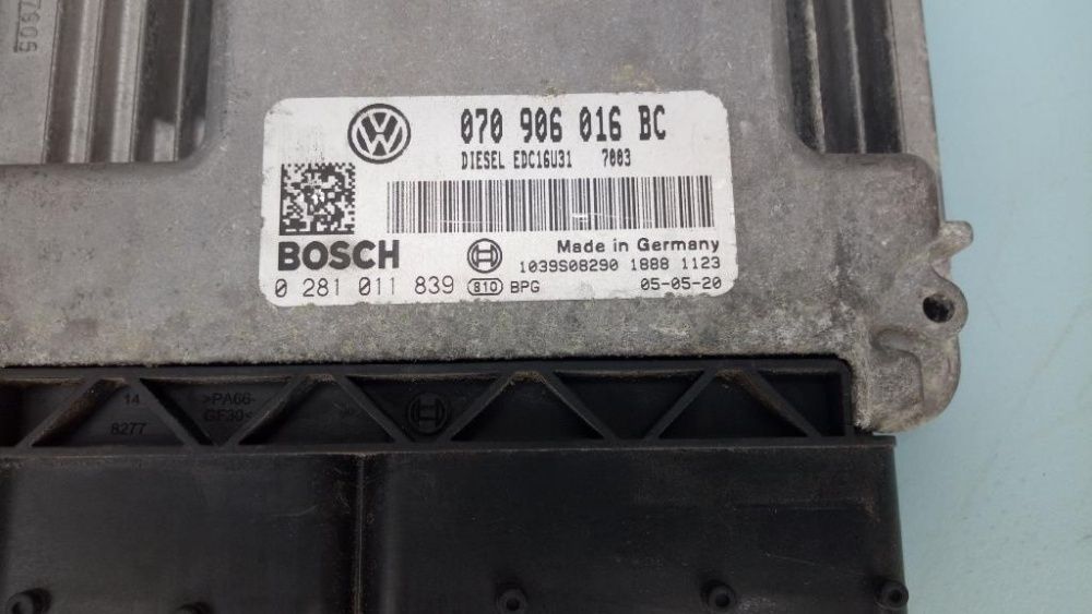 Блок управления двигателем (ЭБУ) Volkswagen Touareg 5.0 TDi V10 Мозги