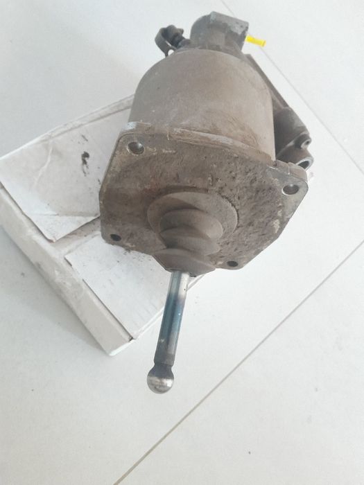 Sprzedam siłownik -wysprzęglik daf