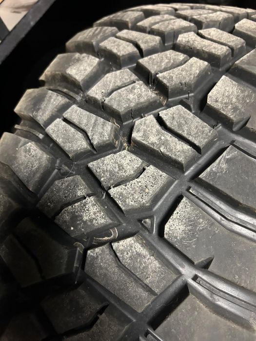 Pneus BF Goodrich Km3    315/75 R16