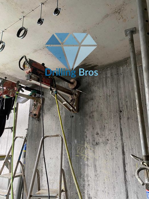 Wiercenie / Odwierty w betonie techniką diamentową Drilling Bros
