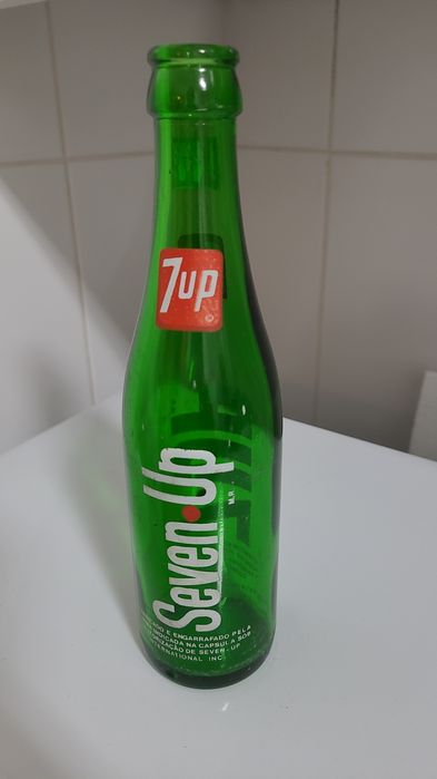 Garrafa de vidro pirogravada de 7up