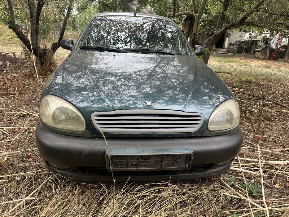 Daewoo Lanos, дві машини