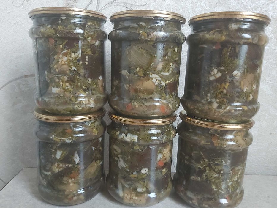 Баклажаны с чесноком и зеленью 2025г, домашняя консервация на выбор