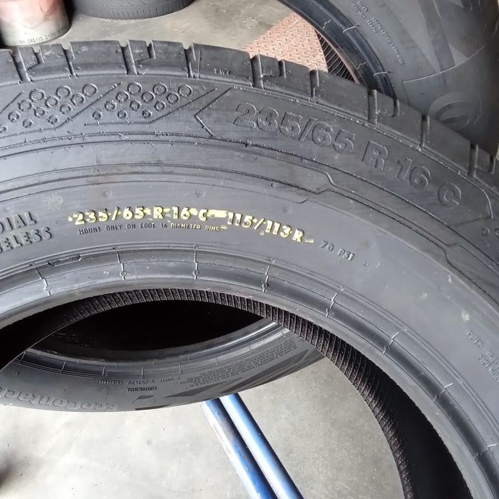 235/65R Continental Conti Van Contact 200. /X2szt