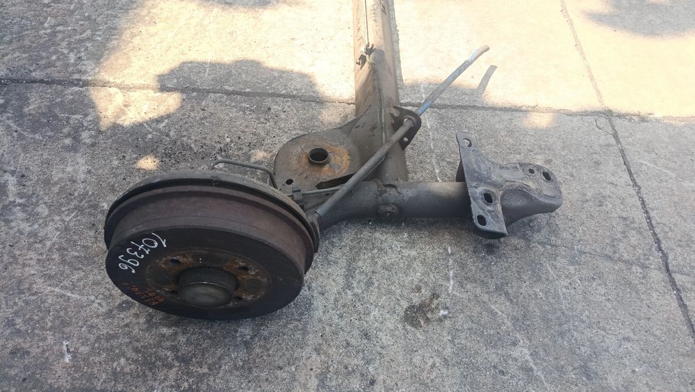 Eixo traseiro tambor RENAULT Clio II Société (SB0/1/2_)