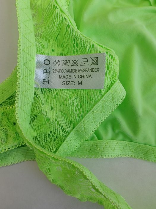 Stringi damskie M