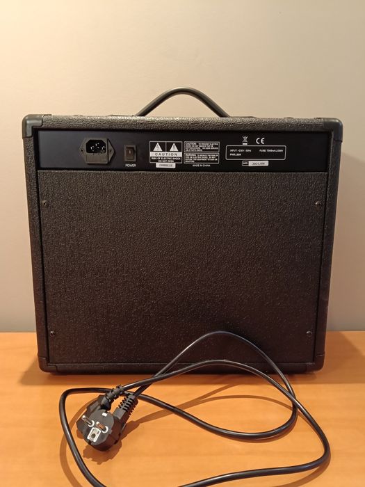 Amp Guitarra Acústica Stagg 20 AA R