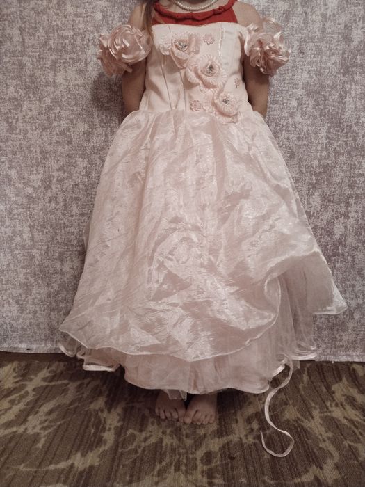 Плаття для випускного