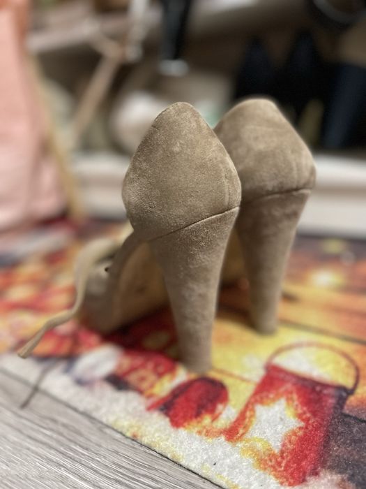 Замшеві туфлі в гарному стані