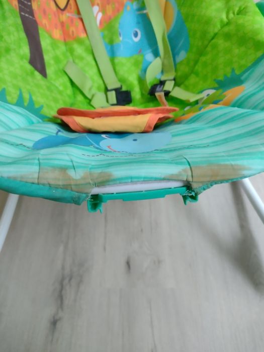 Leżaczek bujaczek dla niemowląt