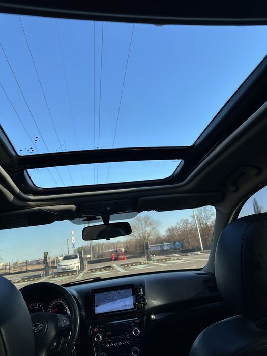 Subaru Outback 3.0 AWD symmetrical