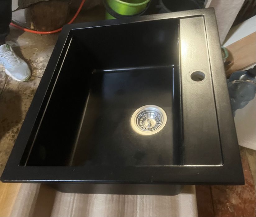 Мийка кухона чорна