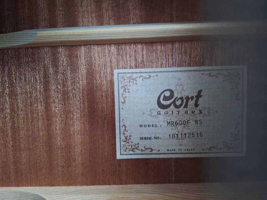 gitara akustyczna Cort MR600F NS