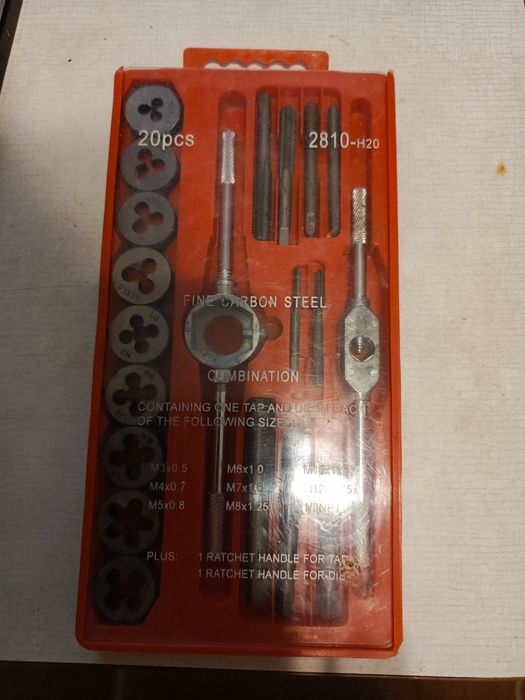 Набор плашек и мечников