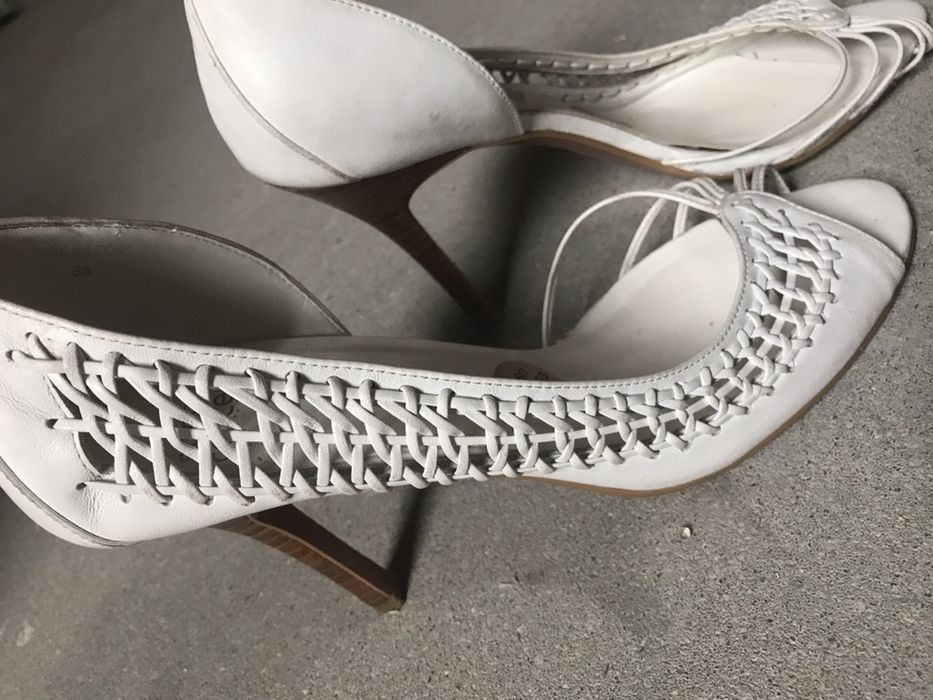 Buty sandały szpilki ażurowe soya concept białe