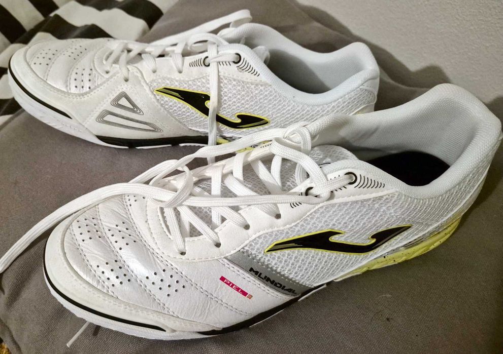 Sapatilha futsal Joma Mundial 45€ em fevereiro
