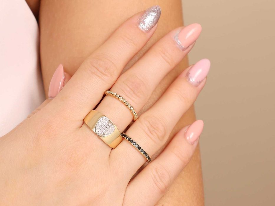 Pierścionek złoty z błyszczących kulek PR 585