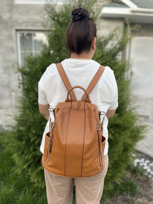 Кожаный рюкзак с защитой от кражи