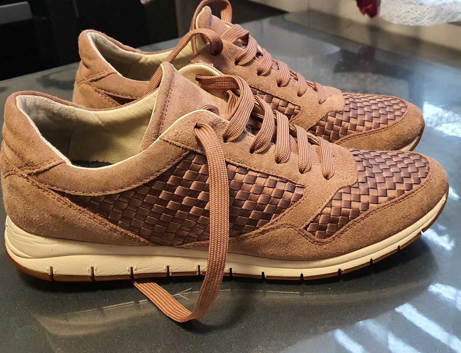 Оригінальні кросівки GEOX.яскраві