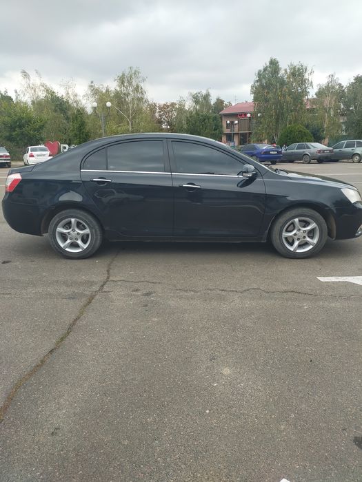 Продам Джили эмгранд ес7 2012г