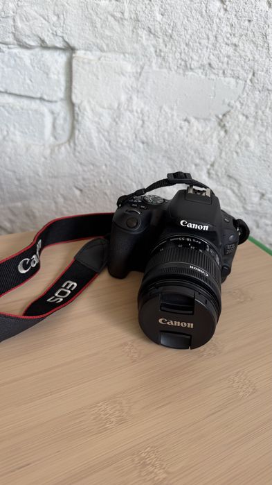 Canon EOS 200D + obiektyw EF-S 18-55mm IS STM - stan idealny