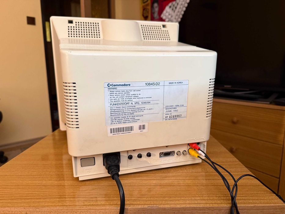 Monitor Commodore 1084s
