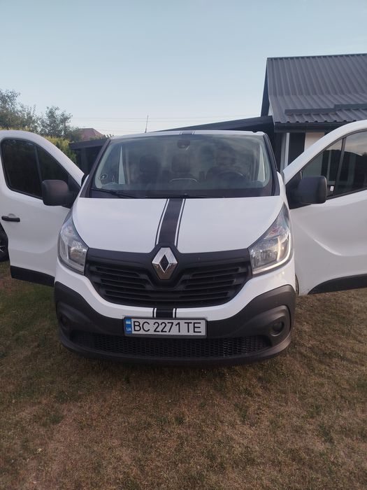 продам авто Renault Trafic