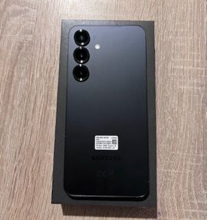 Sprzedam nowy Samsung galaxy S25