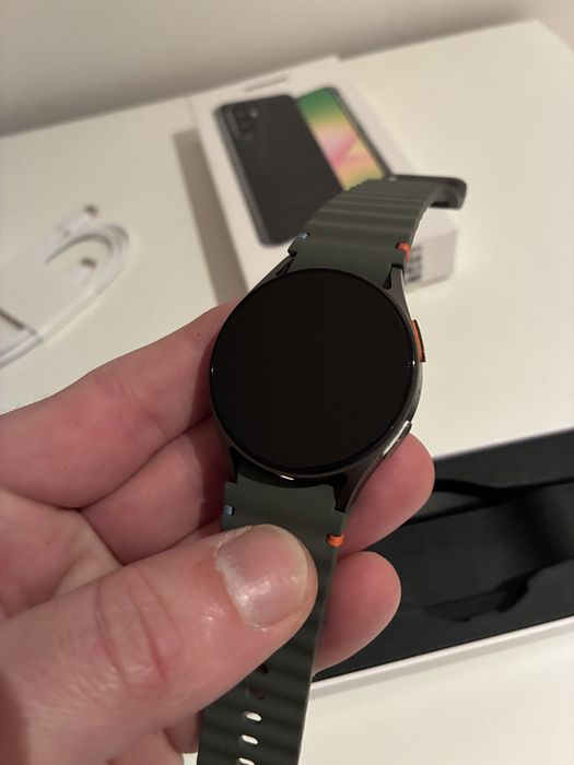 Samsung A56 + Smartwatch Samsung  Galaxy 7 BT