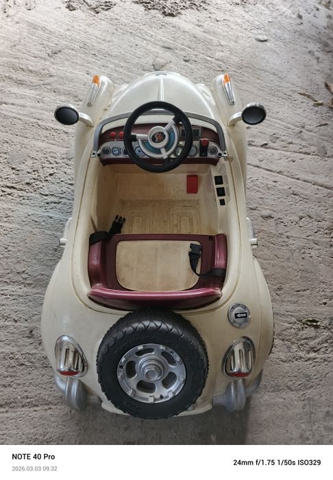 Samochód na akumulator Mercedes klasyk