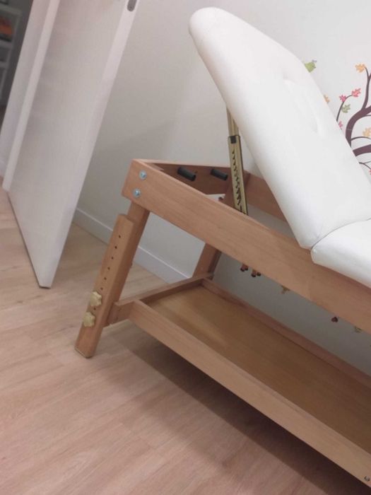 2 Marquesa fixas de madeira e 1 de aço cromado