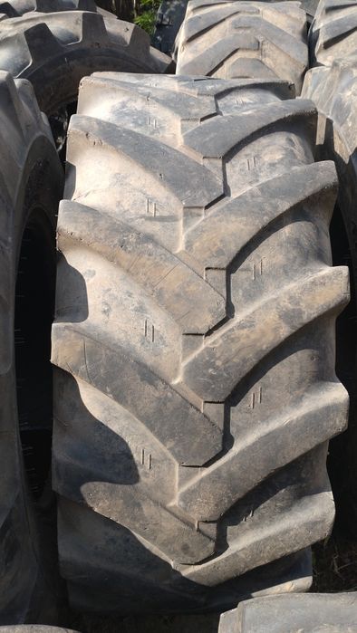Шини 17.5LR24 (460/70R24) б/у