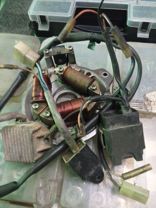 Material Yamaha XT 350