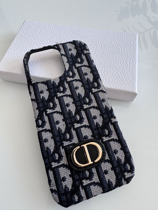 Etui na iphone 16 pro max