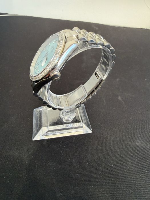 S Logo DayDate Diamond