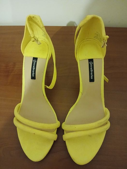 Calçado mulher tamanho 38