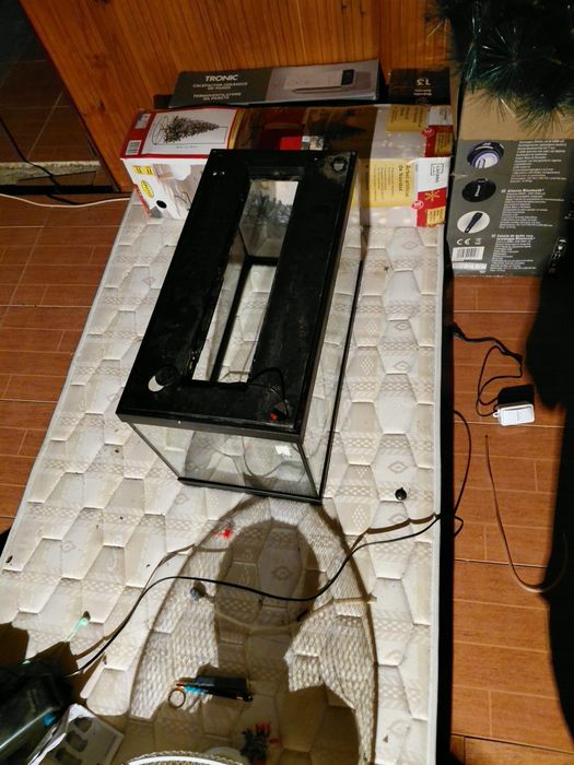 Aquario  com pouco uso