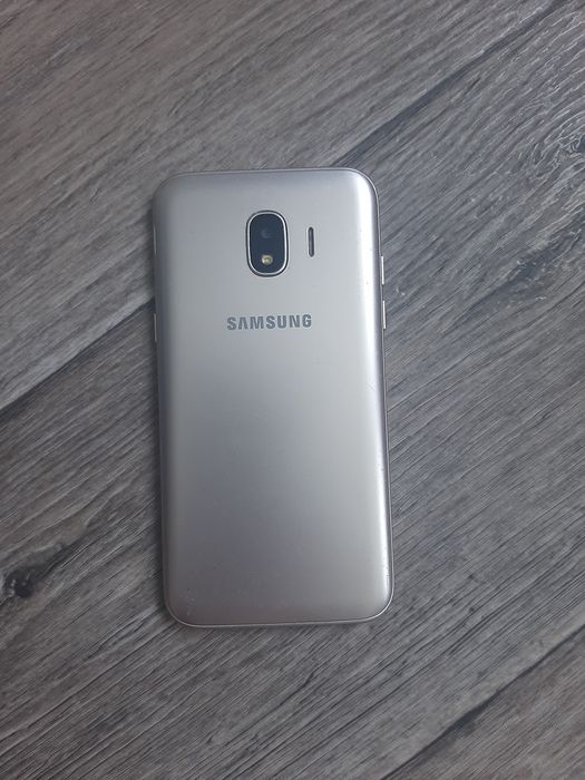 Телефон Samsung J2