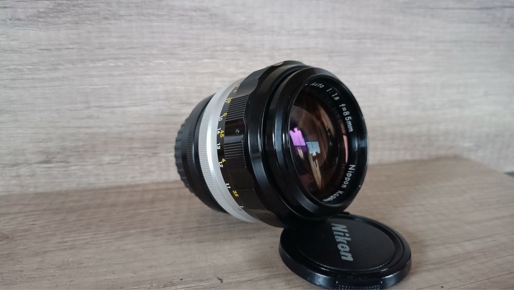 Nikon Nikkor-H 85mm f1,8 Nippon Kogaku 1964 рік, портретний обʼєктив