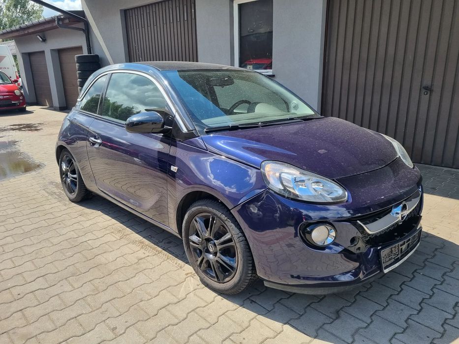Opel Adam Sprowadzony uszkodzony plus wszystkie części.