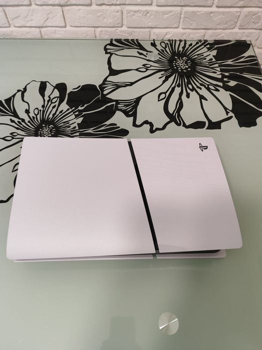 Sony PlayStation 5 Slim Digital Edition (1TB) — Повний комплект, ідеал