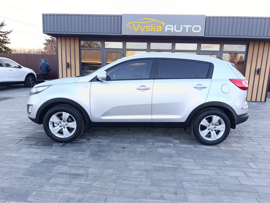 Продам  гарний  автомобіль
