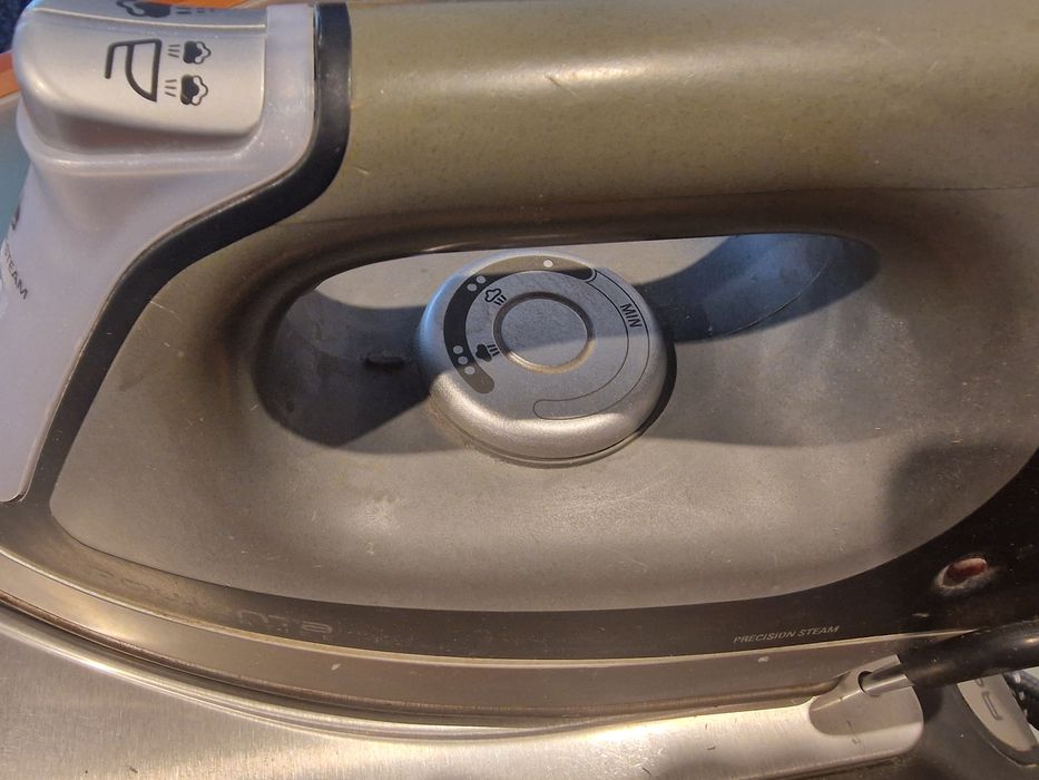 Caldeira Rowenta com avaria