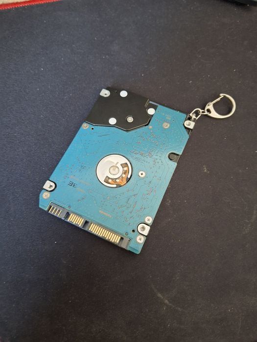Брелок на сумку чи рюкзак із hdd диску