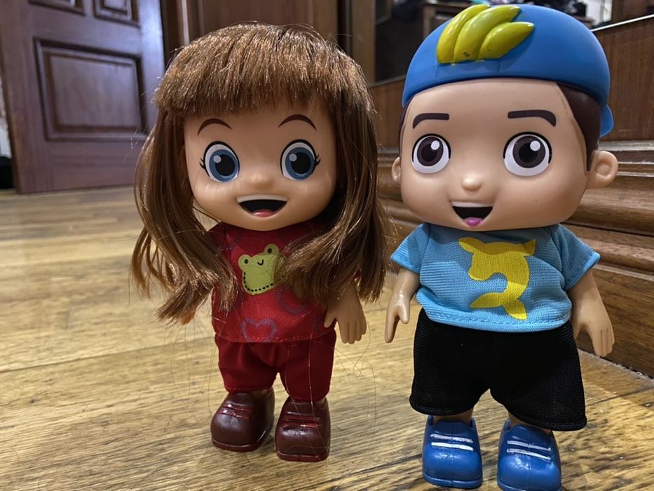 Boneco Luccas Neto e giovanna