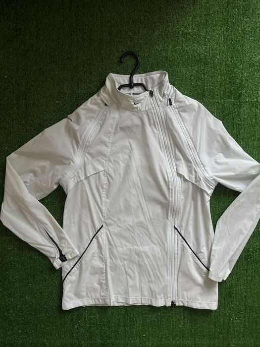 Ветровка Nike Running — Технологичный крой / Techwear / Gorpcore