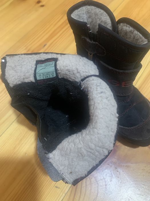 Ботінки Geox.       .