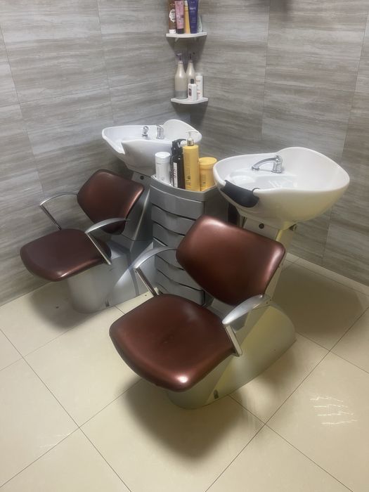 Myjki fryzjerskie 2 sztuki stan bdb odbiór osobisty