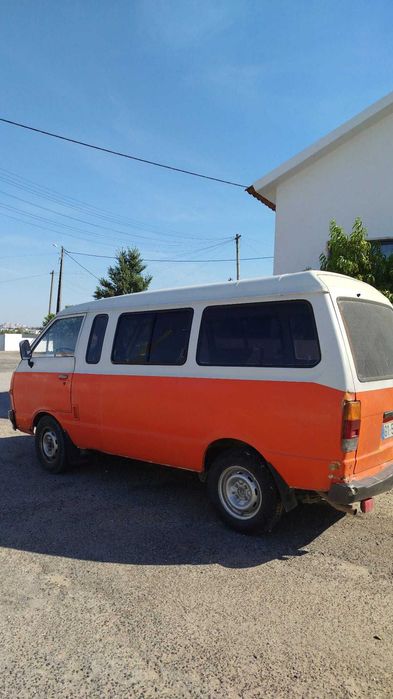 Nissan Vanete C220