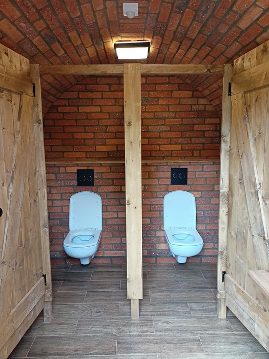 toaleta przenośna, łazienka , wc , sanitariat, camping, prysznic ,